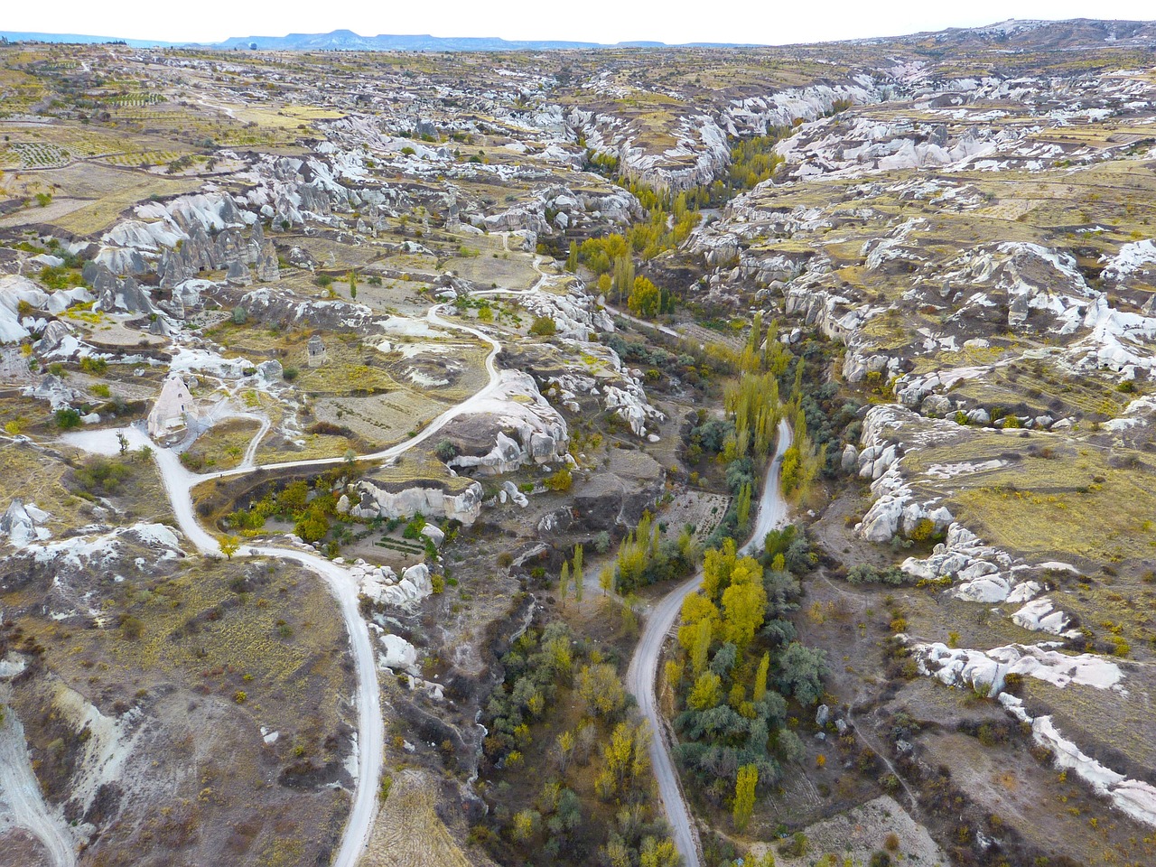1547_0353fef1-bdc5-4dce-956b-59791019c327_tufa-64531_1280.jpg
