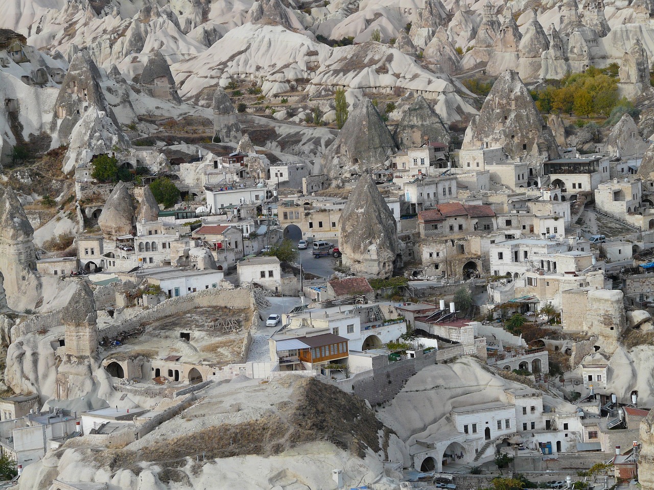 1547_f6e8f054-7531-450f-bc9b-b2987c6f936a_goreme-64869_1280.jpg
